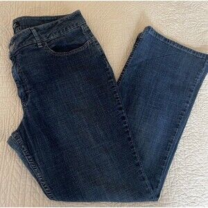 Lee Riders Women's Jeans Mid Rise Boot Cut Size 18M you are beautiful